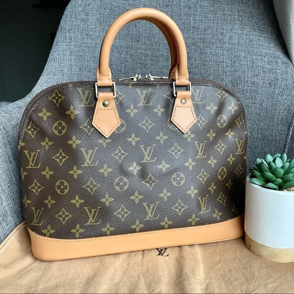 🌼 AUTHENTIC Louis Vuitton APMA PM 🌼 - Picture 2 of 11